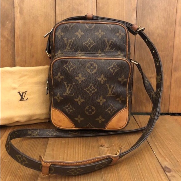 Louis Vuitton Handbags - Authentic Louis Vuitton Amazon crossbody
